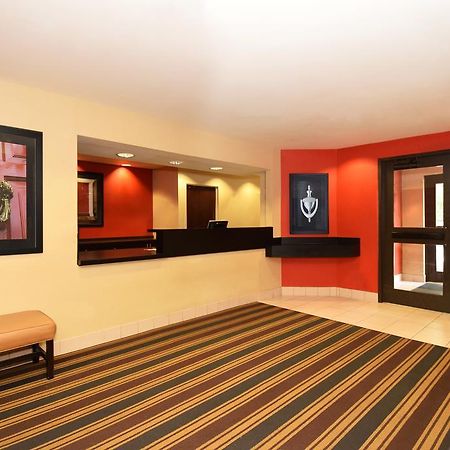 Extended Stay America Select Suites - Detroit - Розвілл Екстер'єр фото