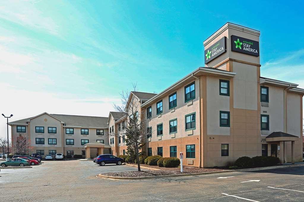 Extended Stay America Select Suites - Detroit - Розвілл Екстер'єр фото