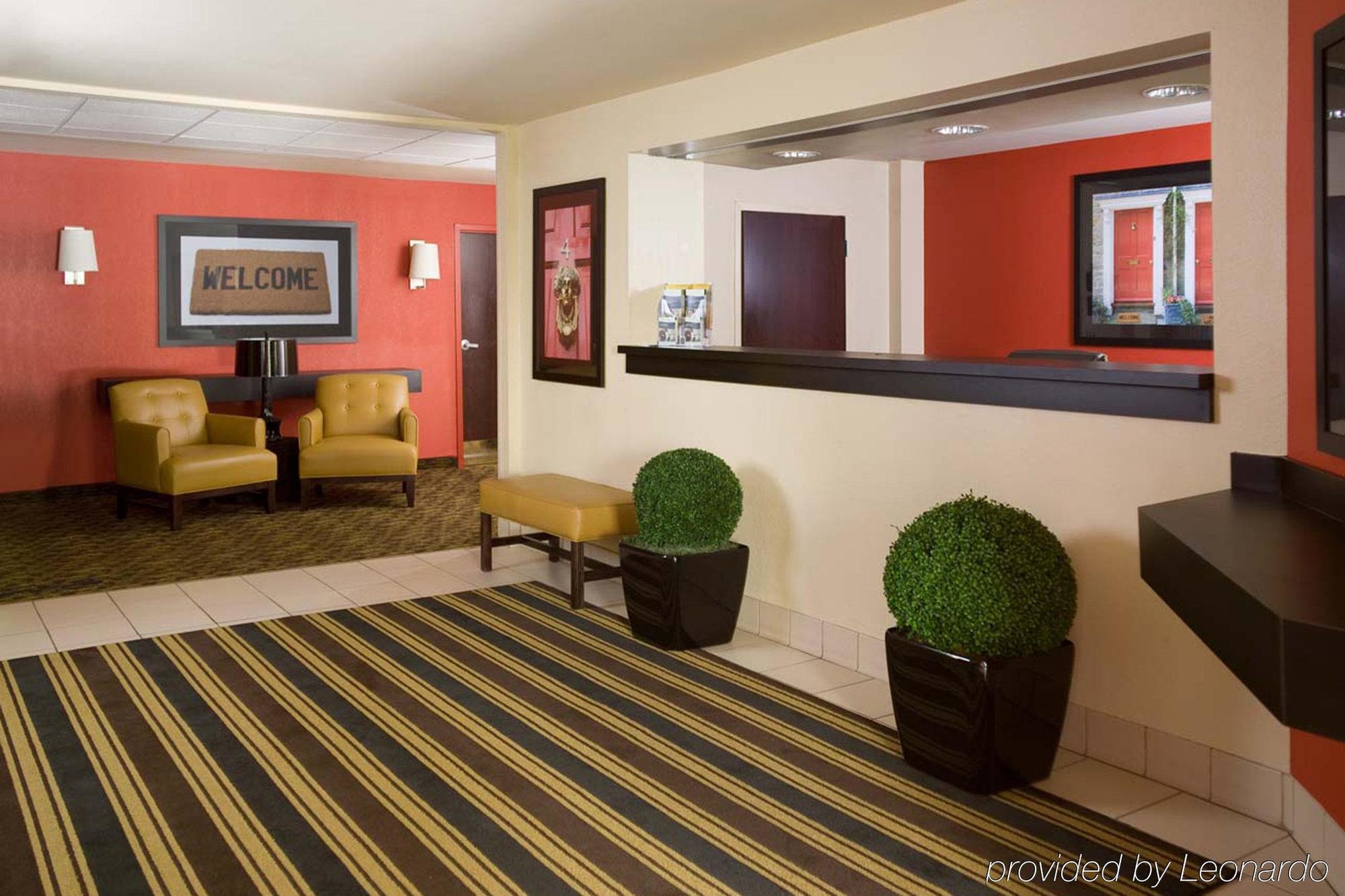 Extended Stay America Select Suites - Detroit - Розвілл Екстер'єр фото