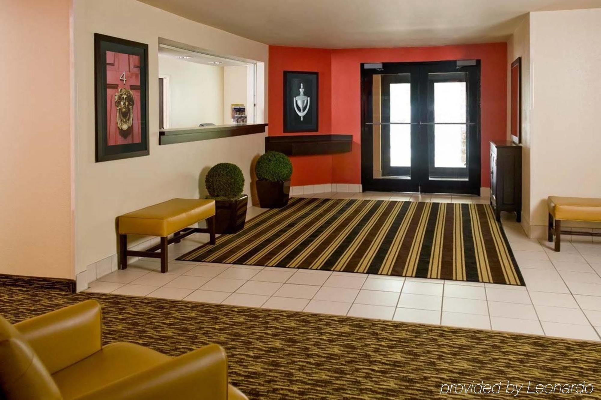 Extended Stay America Select Suites - Detroit - Розвілл Екстер'єр фото